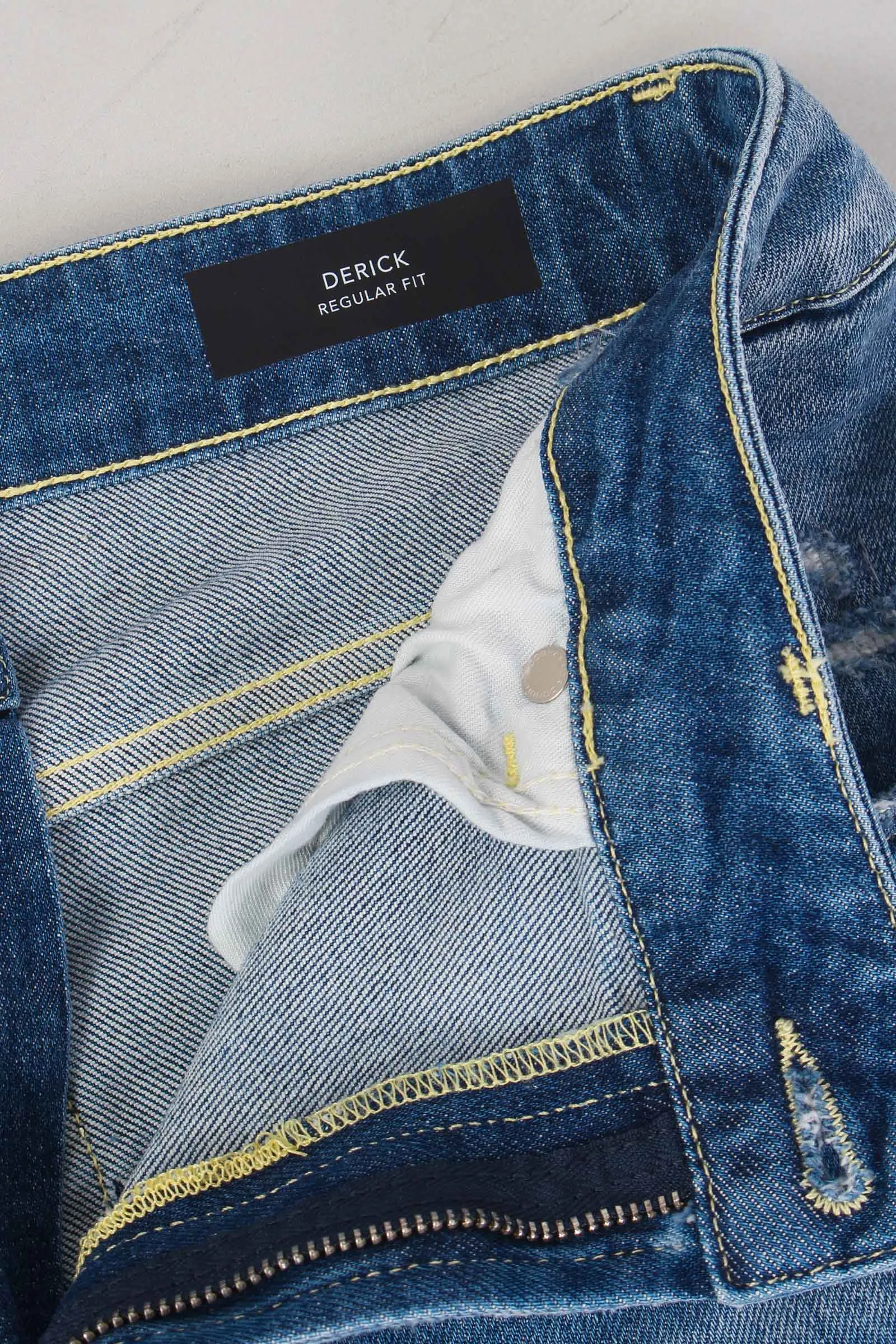 Derick Bermuda Rotture Denim