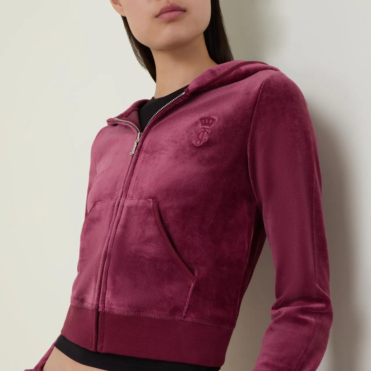 JUICY COUTURE Robyn Logo Cropped Drawstring Hoodie - Burgundy