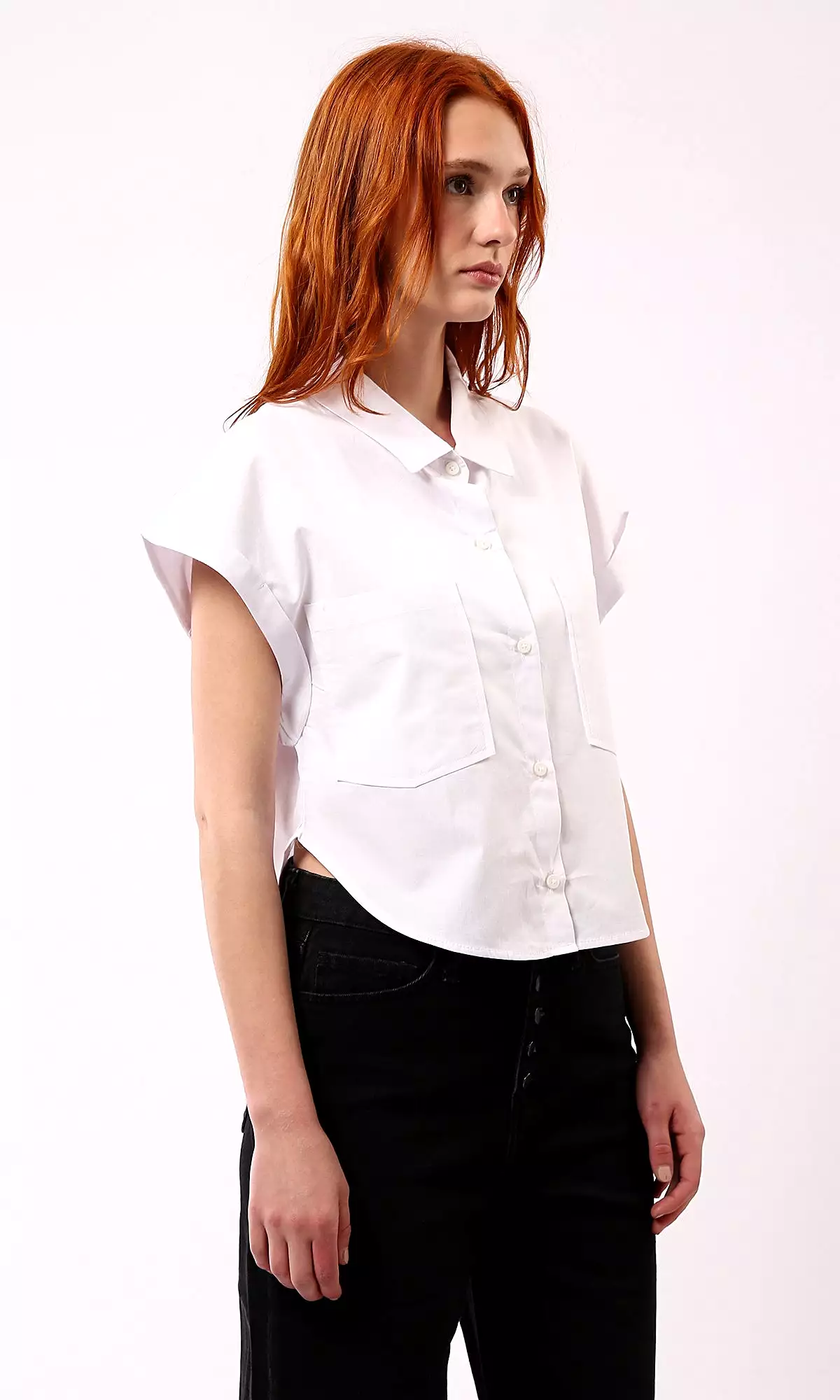 O181642 Full Buttons Down White Shirt With Front Pockets