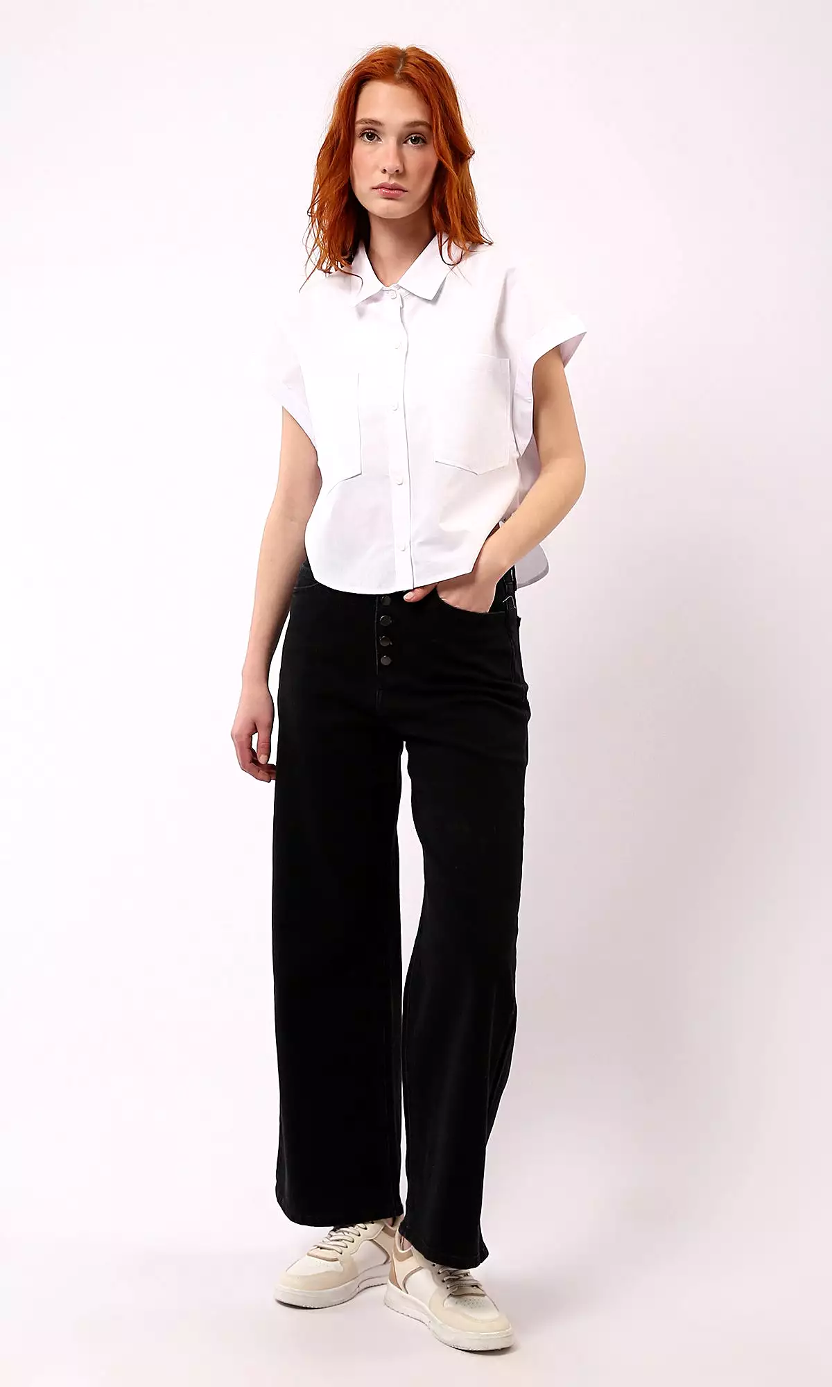 O181642 Full Buttons Down White Shirt With Front Pockets