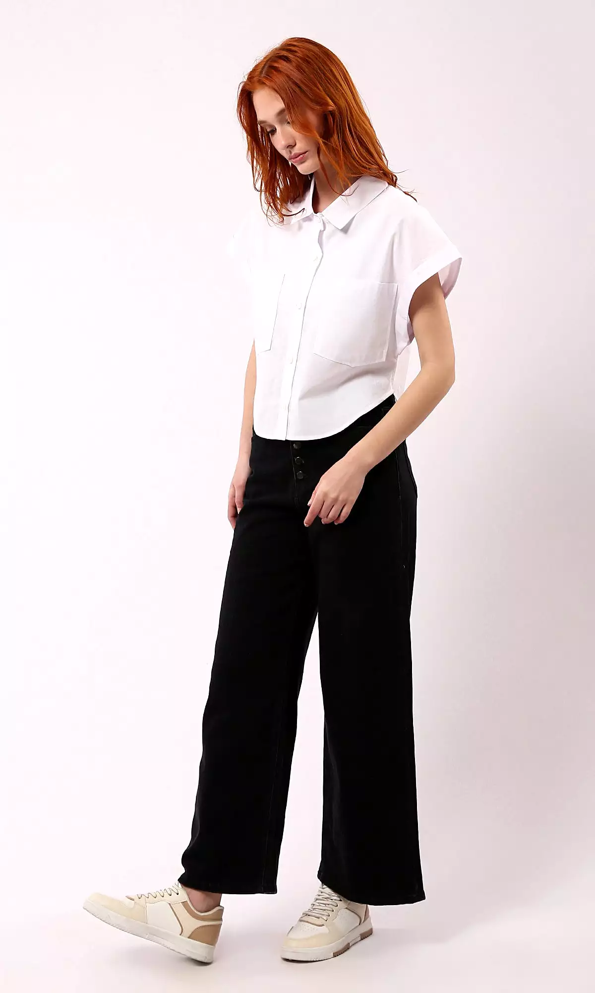 O181642 Full Buttons Down White Shirt With Front Pockets